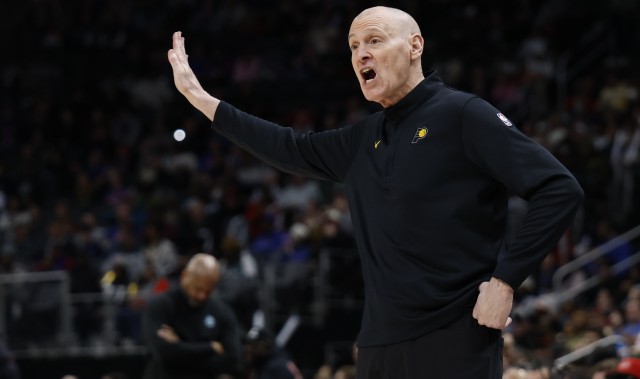 开云体育入口-卡莱尔打趣不知湖人主场名字：反正是斯台普斯 得让球员做好准备