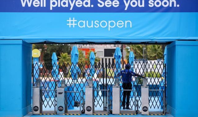 张奔斗：全封闭隔离的那72位球员，你们都还好吗？